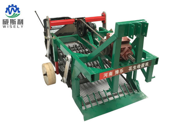 Chine Mini équipement de moisson d'arachide de récolteuse d'arachide avec le tracteur fournisseur